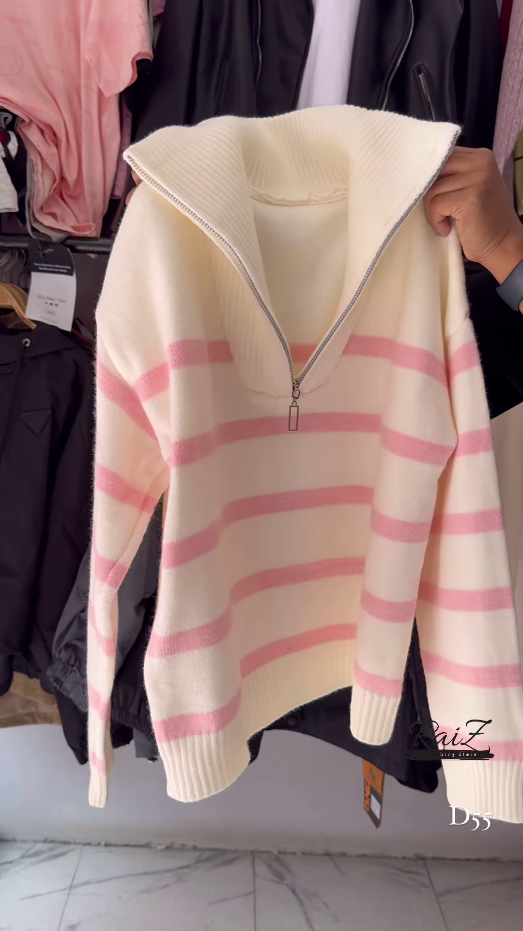 Red and White Striped Half-Zip Knit Sweater with Oversized Collar - Trendy Winter Streetwear