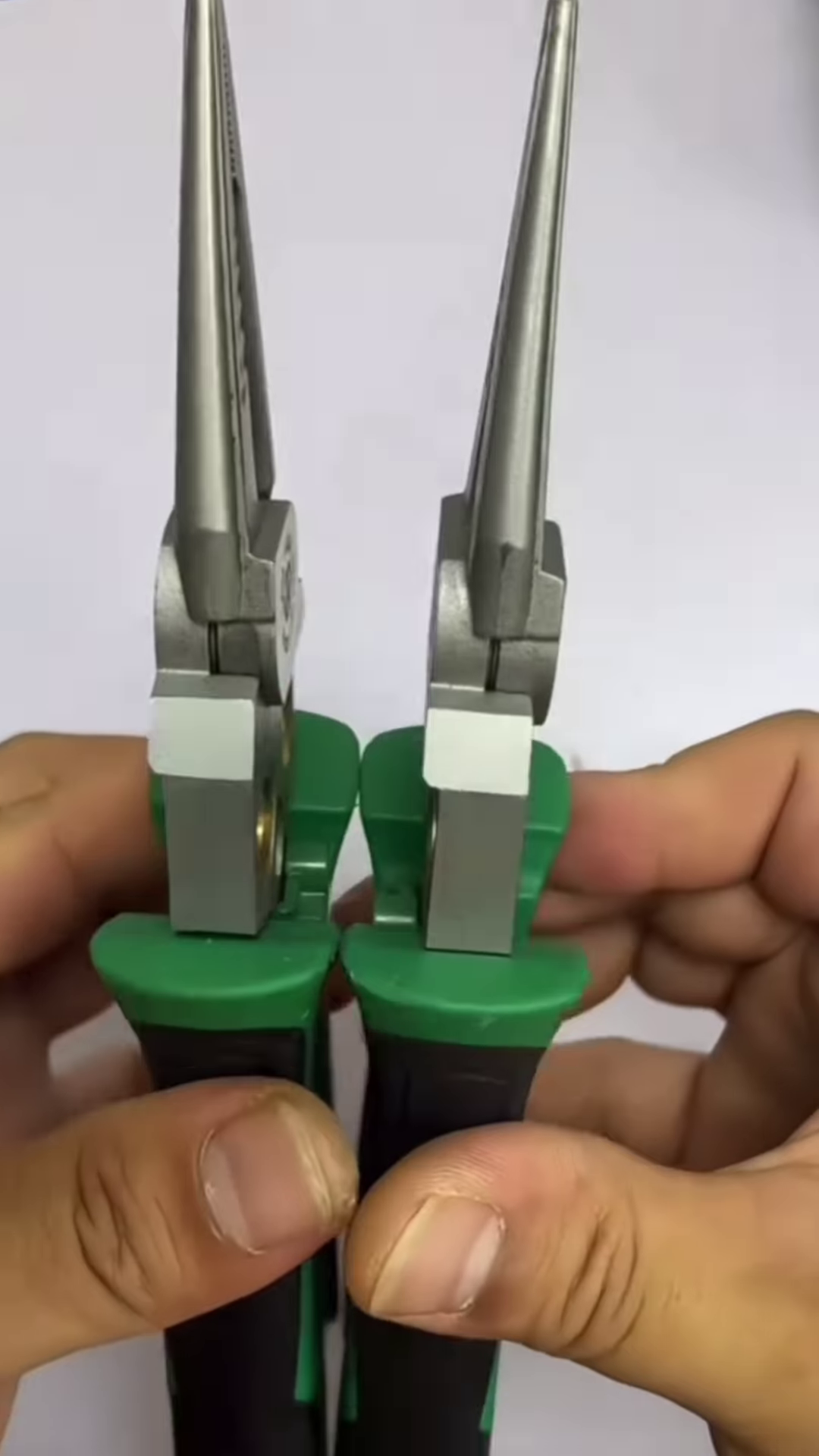 Professional 9-in-1 Multifunctional Needle Nose Pliers - Heavy-Duty Electrical Wire Stripper and Crimper